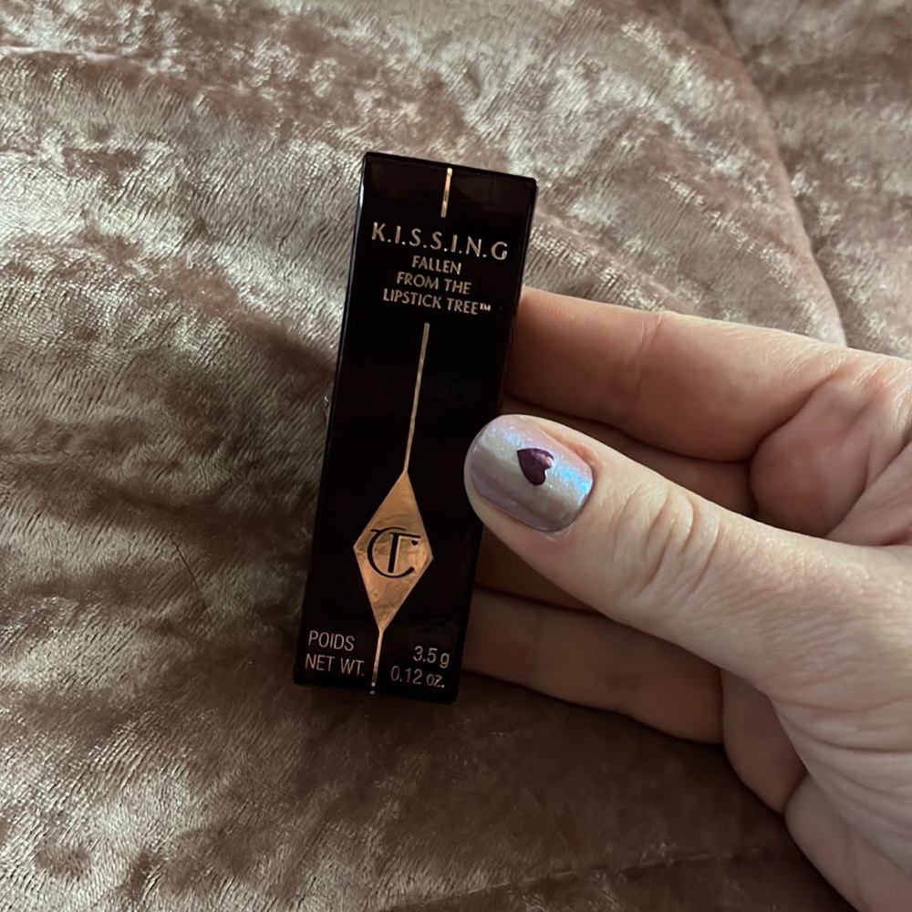Charlotte Tilbury K.I.S.S.I.N.G Lipstick “Stoned Rose”